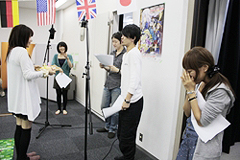 左より：小野大輔さん、Ceuiさん、藤田咲さん、高垣彩陽さん、福山潤さん